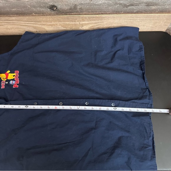 VTG Disney Winnie The Pooh Bumblebee Navy Sleeveless Button up Shirt size 2X - Picture 7 of 8